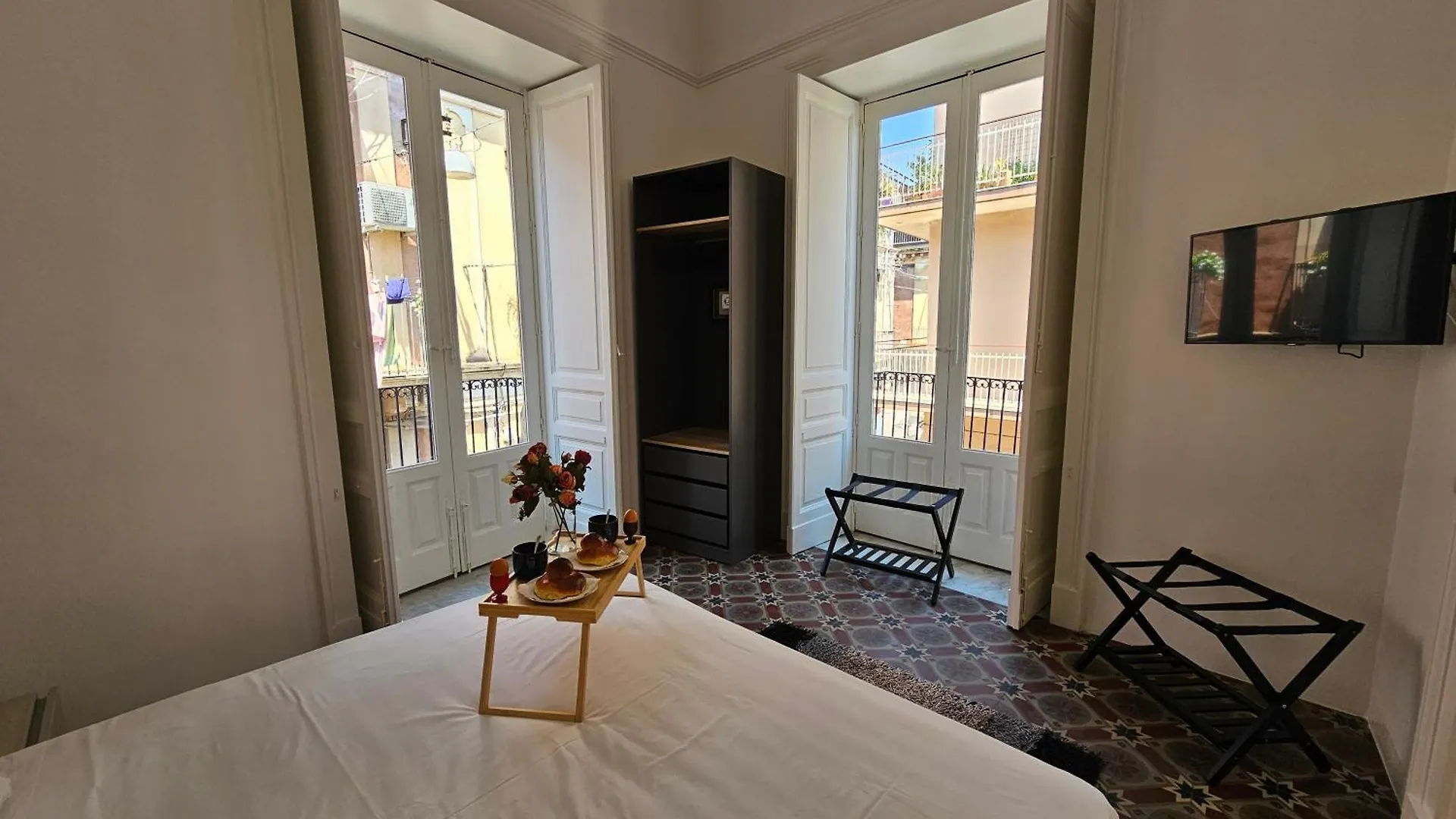 Grey House Apartments Catania