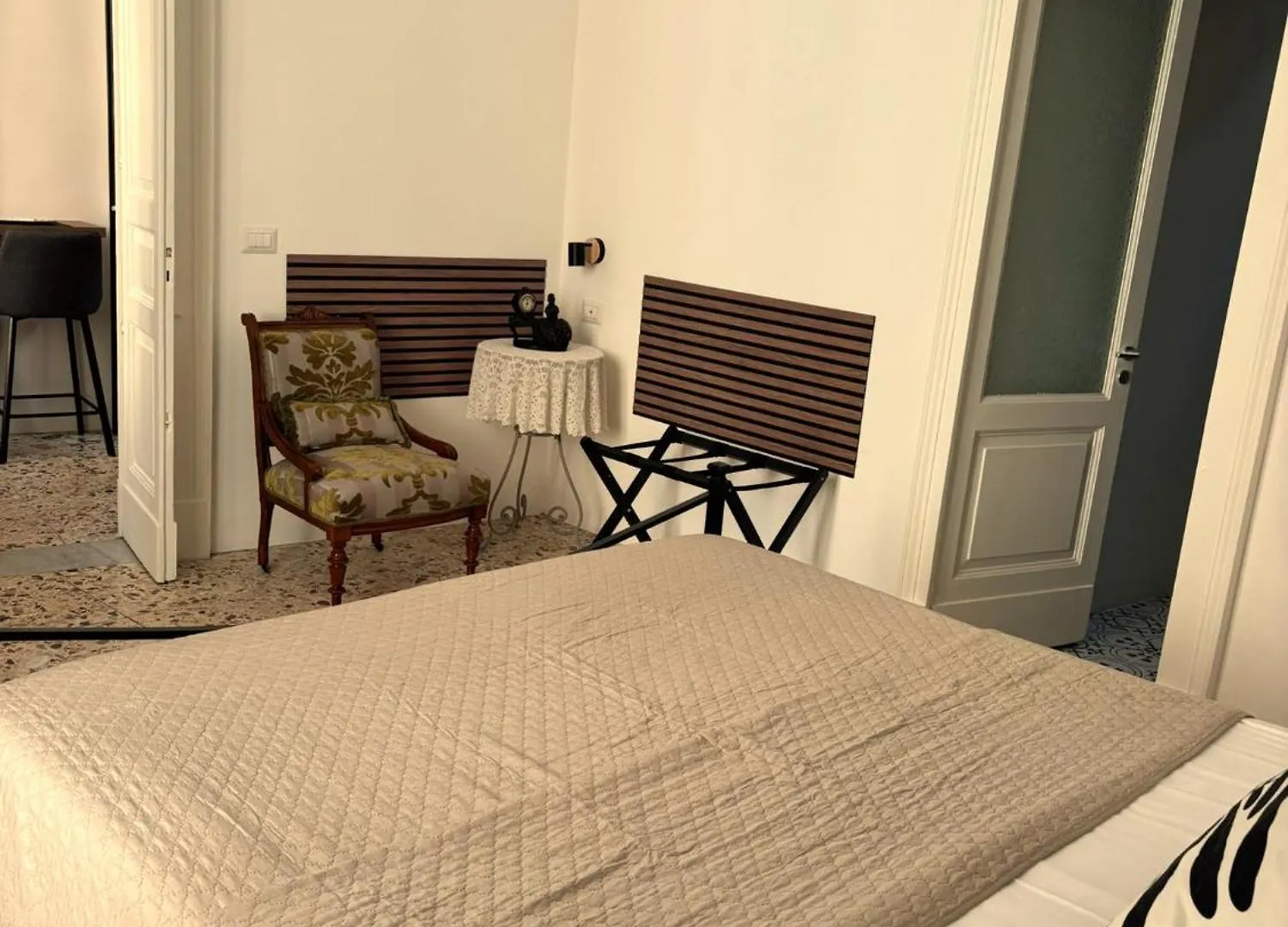 Grey House Apartments Catania Italy